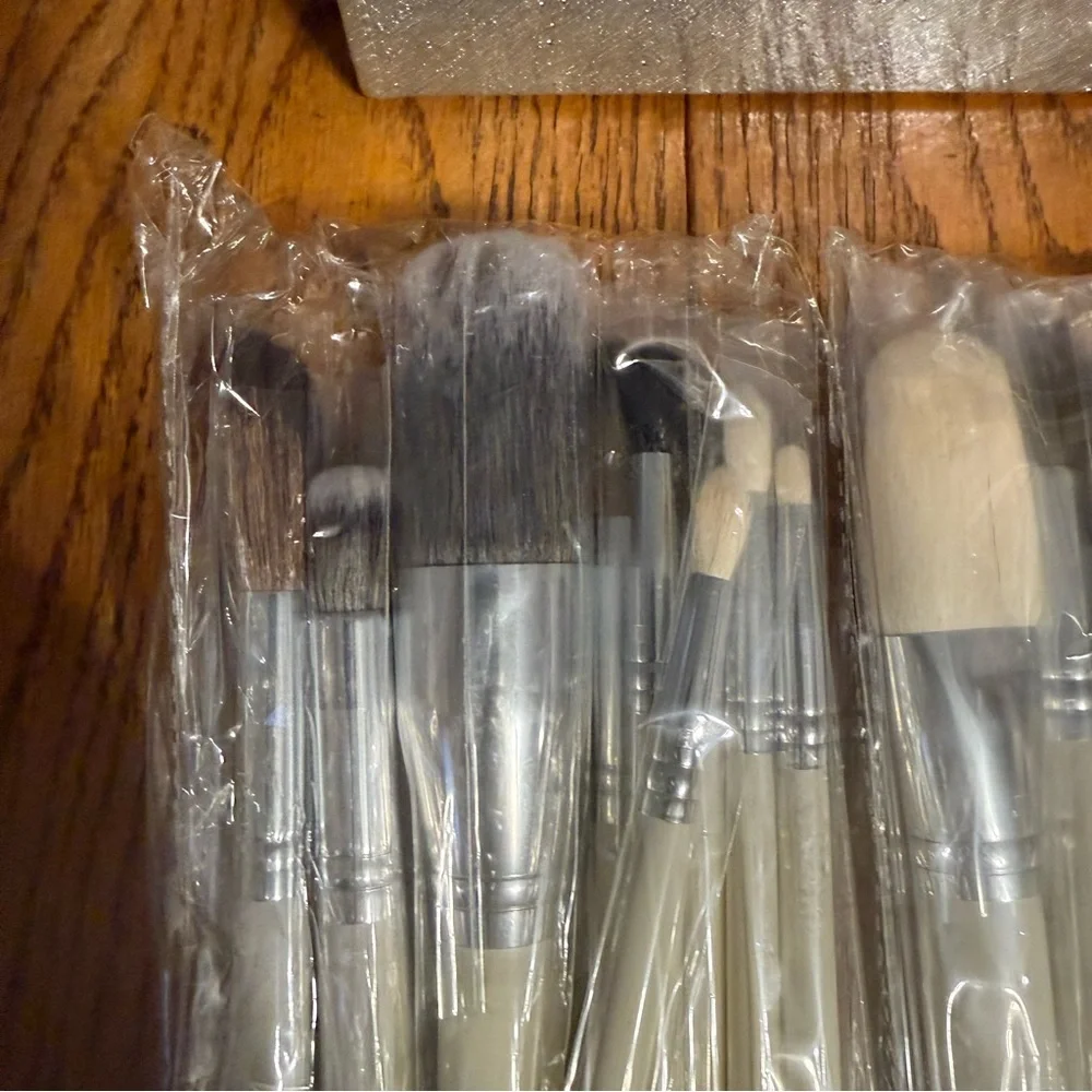 NEW Morphe x Jaclyn Hill 24 Custom Eye & Face Brush Set